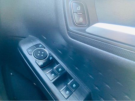 2021 Ford Kuga - thumbnail 23