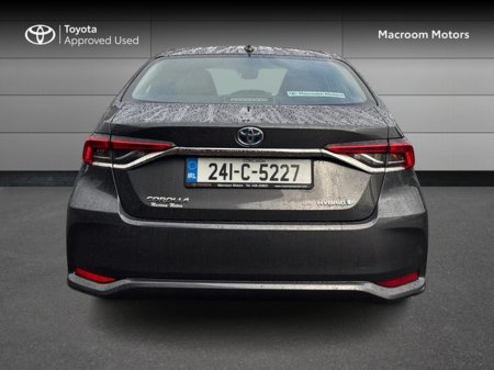 2024 Toyota Corolla LUNA SALOON 4DR AUTO €29,000 thumbnail