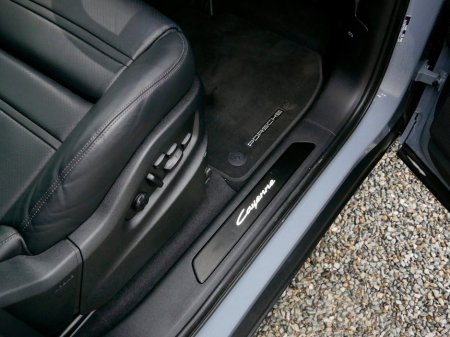 2025 Porsche Cayenne Cayenne E-Hybrid Coup&eacute; €123,950 thumbnail