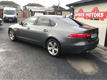 2018 Jaguar XF - thumbnail 11