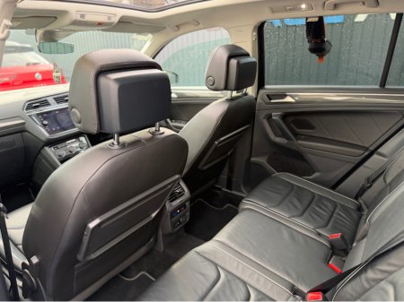 2020 Volkswagen Tiguan R-LINE BLACK EDT - 1.5 PETROL - AUTO - 12M WARRANTY - CAR: 1744 €34,950 thumbnail