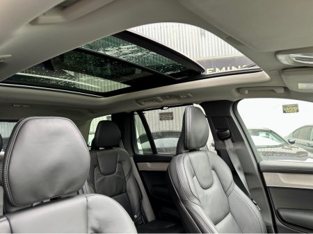 2025 Volvo XC90 - thumbnail 9