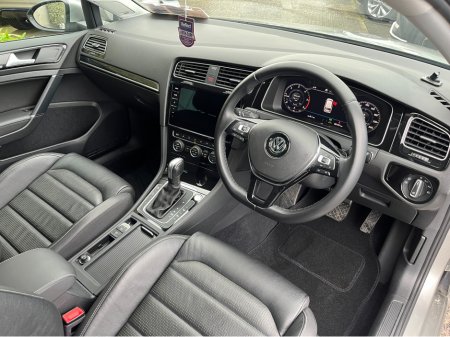 2020 Volkswagen Golf MEISTER HIGHLINE AUTOMATIC 2.0 DIESEL //MASSIVE SPEC//FULL LEATHER HEATED SEATS//DYNAUDIO SOUND SYSTEM//ELECTRIC MEMORY DRIVERS SEAT//REVERSE CAMERA// €21,950 thumbnail