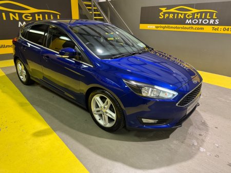 2015 Ford Focus - thumbnail 2