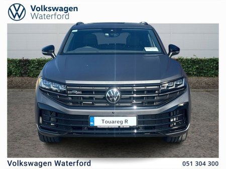 2025 Volkswagen Touareg 3.0 TSI PHEV 462HP R €115,975 thumbnail