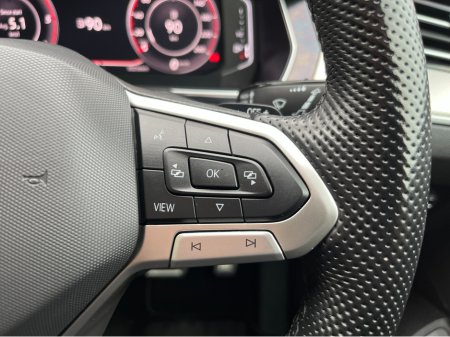 2021 Volkswagen Passat - thumbnail 29