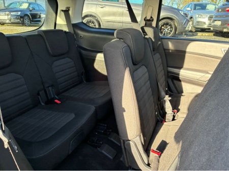 2019 Ford Galaxy 2.0 ZETEC ECOBLUE TDCI 150 PS €17,950 thumbnail