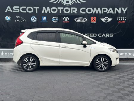 2014 Honda Fit Hybrid €8,950 thumbnail