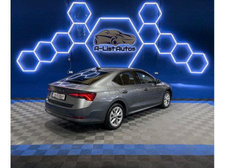 2023 Skoda Octavia - photo 3
