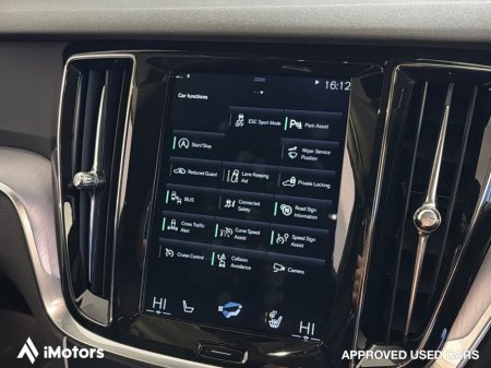 2020 Volvo V60 D4 MOM AT 5DR Auto €26,900 thumbnail