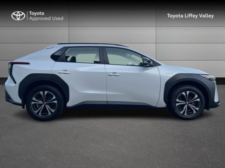 2024 Toyota bZ4X - thumbnail 3