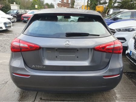 2019 Mercedes-Benz A Class SE EXECUTIVE A180D 1.5D 115BHP AUTOMATIC NCT 02/28 FINANCE AVAILABLE @ €90 PER WEEK 2 KEYS/ HALF LEATHER/ REVERSE CAMERA/ MERCEDES COMMAND SYSTEM/ HISTORY CHECKED €19,900 thumbnail