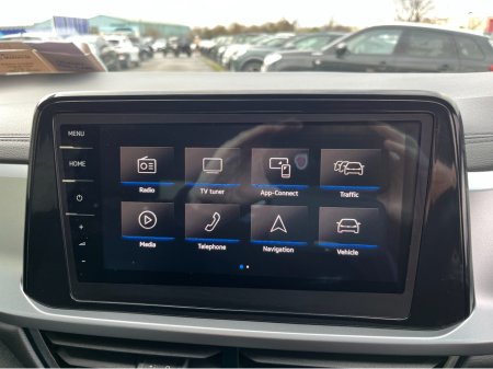 2023 Volkswagen T-Roc ACTIVE AUTOMATIC 1.5 PETROL //VERY LOW MILES//KEYLESS ENTRY//ADAPTIVE CRUISE CONTROL//BLIND SPOT WARNING// €29,950 thumbnail