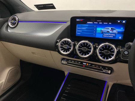 2026 Mercedes-Benz GLA Class - thumbnail 15