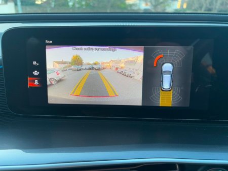 2023 Mercedes-Benz EQC 400 AMG LINE 4MATIC €39,995 thumbnail