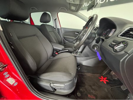 2012 Volkswagen Polo - thumbnail 8