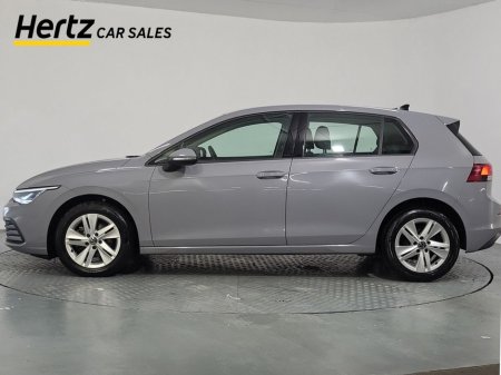 2024 Volkswagen Golf - photo 2