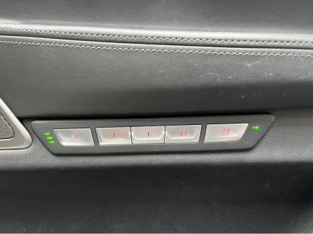 2016 BMW 7 Series 2016 BMW 740E IPERFORMANCE M-SPORT 2.0 AUTOMATIC / CRUISE CONTROL / 360° PARKING CAMERA / ELECTRIC MEMORY HEATED & MASSAGING SEATS / HEATED REAR SEATS / PANORAMIC SUNROOF / PADDLE SHIFTERS AND MORE thumbnail