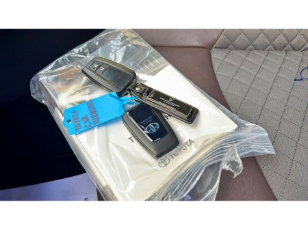 2017 Toyota C-HR - thumbnail 32