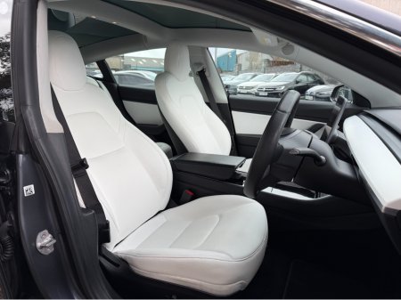 2019 Tesla Model 3 PERFORMACE..WHITE LEATHER..AWD €20,900 thumbnail