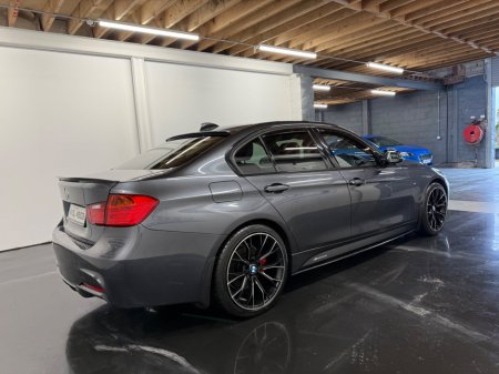 2014 BMW 3 Series - thumbnail 7