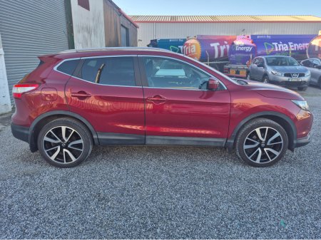 2015 Nissan Qashqai 1.5 SVE E6 4DR €9,750 thumbnail