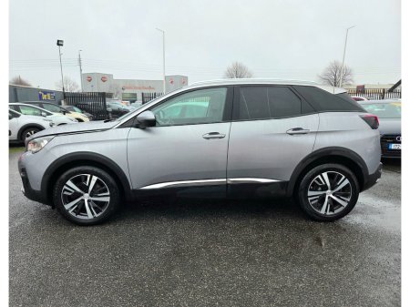 2019 Peugeot 3008 ALLURE 1.2 **  IRISH CAR ** HIGH SPEC MODEL ** REVERSE CAMERA ** HALF LEATHER ** ANDROID AUTO/APPLE CARPLAY ** LANE ASSIST **  2 KEYS ** €17,995 thumbnail