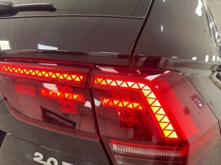 2020 Volkswagen Tiguan - thumbnail 20