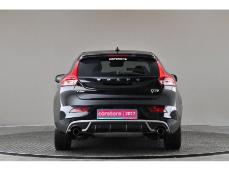 2017 Volvo V40 2.0 D3 R-DESIGN 6SPD *FULL LEATHER*PANORAMIC ROOF* €15,490 thumbnail