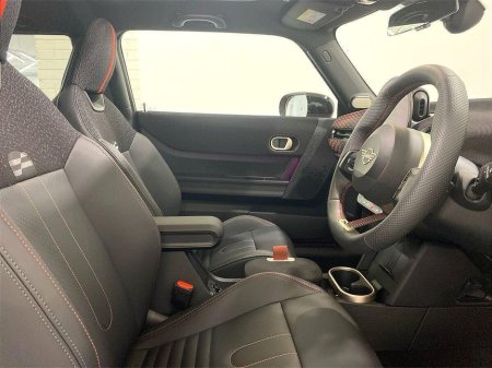 2025 MINI Hatch Cooper S 3 Door €47,950 thumbnail