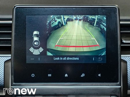 2024 Renault Arkana TCe 140 Auto Evolution €26,900 thumbnail