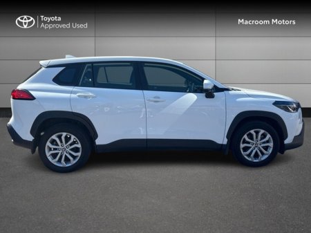 2024 Toyota Corolla Cross - thumbnail 3