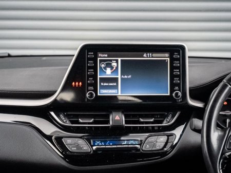 2022 Toyota C-HR ICON €22,950 thumbnail