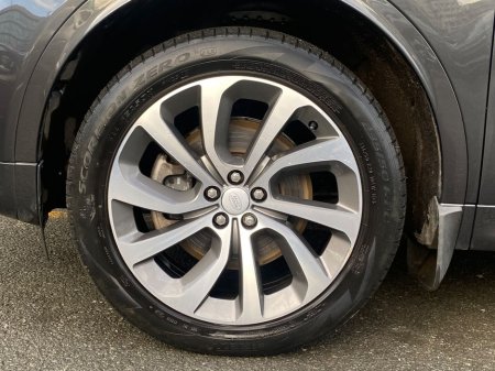 2022 Land Rover Discovery Sport P300e HSE R-Dynamic Auto (PHEV) €41,900 thumbnail