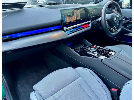 2025 BMW M5 TOURING *LOW KM* 717BHP €139,950 thumbnail