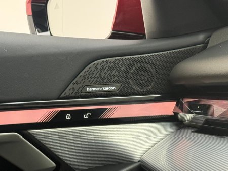 2025 BMW 5 Series 550E M SPORT PRO XDRIVE thumbnail