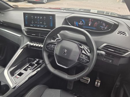 2024 Peugeot 5008 - thumbnail 10