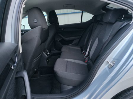 2022 Skoda Octavia - thumbnail 26