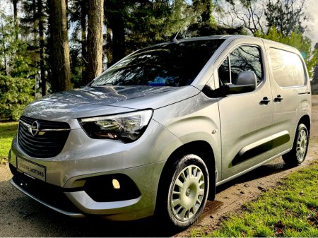 2021 Opel Combo 1.5HDI 100BHP SPORT LINE * LOW KMS *