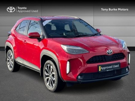 2024 Toyota Yaris Cross - LunaSport - 1.5 Hybrid - Automatic - 2 Free Services Included - EUR 180 Tax // Remote Central Locking // Front Electric Windows // Rear Electric Windows // Electric Mirrors // Finger Tip Stereo Cont €29,799