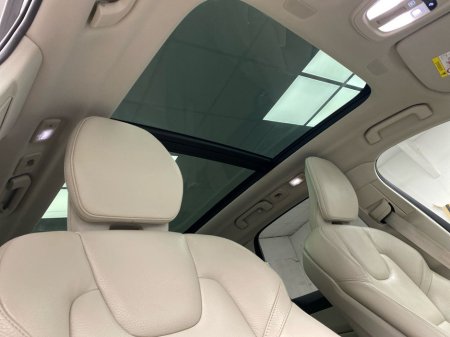 2023 Volvo XC60 - thumbnail 16