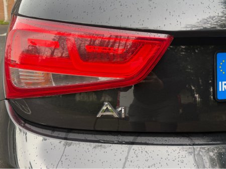 2013 Audi A1 - thumbnail 16