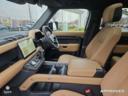2025 Land Rover Defender - thumbnail 3