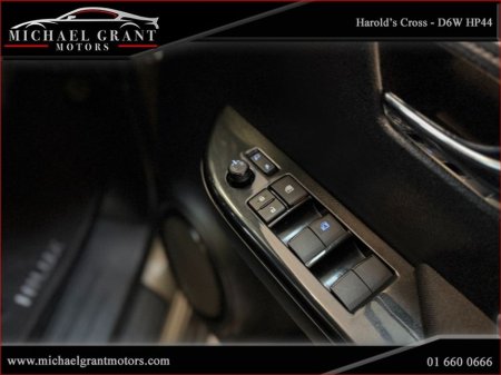 2022 Toyota Hilux AUTOMATIC 2.8D IRISH CAR ONLY 58KM SR5 DOUBLE CAB N1 COMMERCIAL VAT €36,585 thumbnail