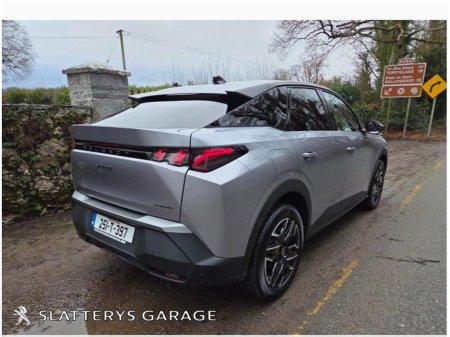 2025 Peugeot 3008 1.2 MHEV PureTech 136bhp eDCS6 Allure €40,995 thumbnail