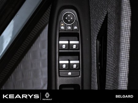 2025 Renault 4 iconic 52kWh 150hp €36,495