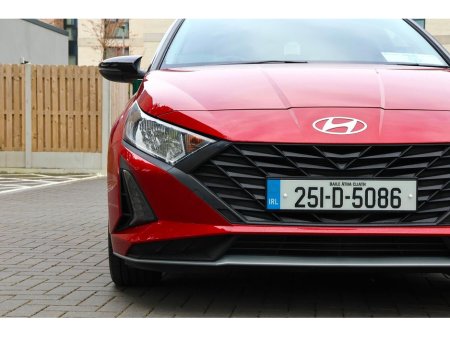 2025 Hyundai i20 - thumbnail 3