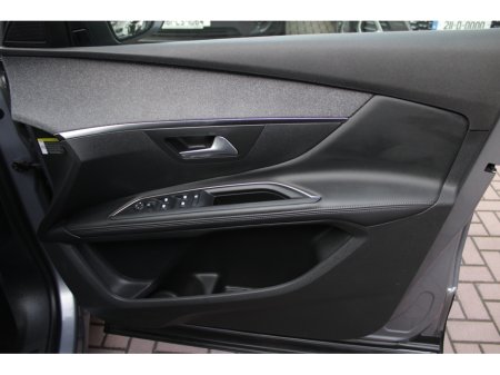 2020 Peugeot 5008 - thumbnail 10