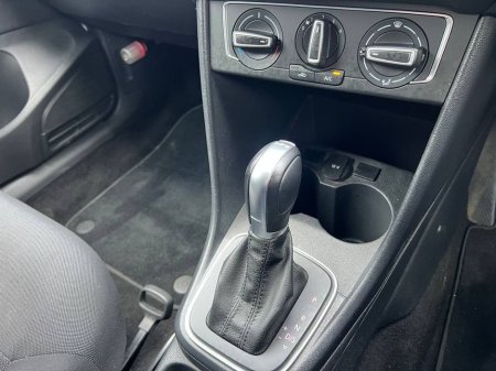 2015 Volkswagen Polo - thumbnail 11