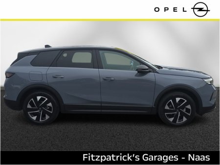 2025 Opel Grandland GS HYBRID Demo with 3.9% Finance Available & Price Includes €2,000 Scrappage Allowance €41,950